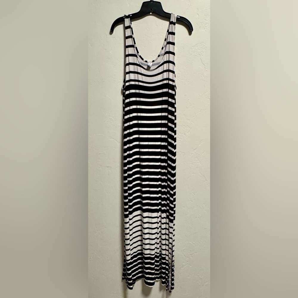Old Navy Maxi Dress Size L